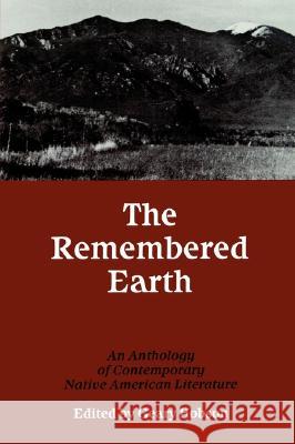 The Remembered Earth Hobson, Gary 9780826305688 University of New Mexico Press