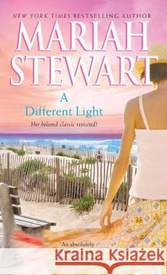 A Different Light Mariah Stewart 9781501128097 Gallery Books - książka