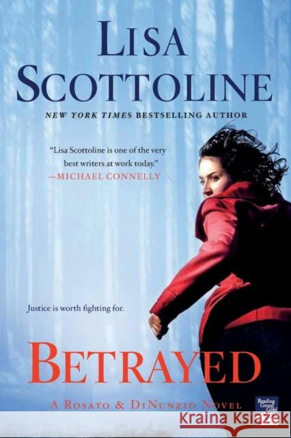 Betrayed Lisa Scottoline 9781250074362 St. Martin's Griffin - książka