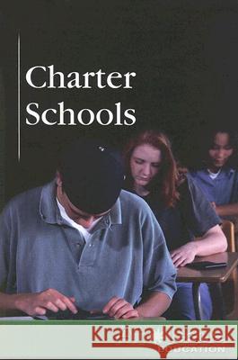 Charter Schools Diane Andrews Henningfeld 9780737739152 Greenhaven Press - książka