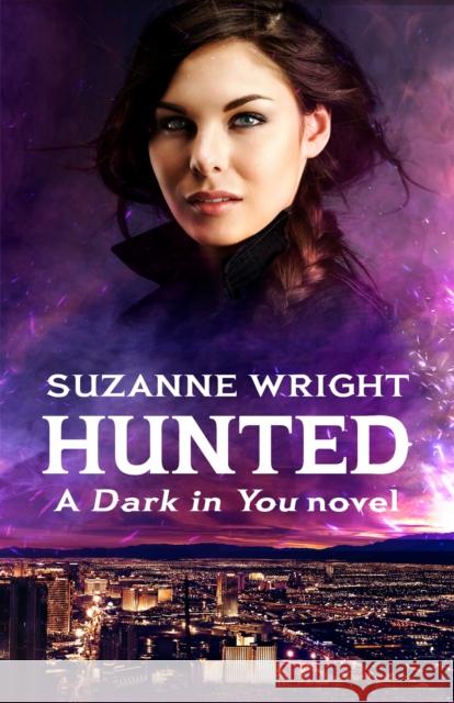 Hunted: Enter an addictive world of sizzlingly hot paranormal romance . . .  9780349428499 Little, Brown Book Group - książka