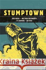 Stumptown T.1 Greg Rucka 9788366589094 Mucha Comics - książka