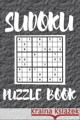 Sudoku Puzzle Book: Best sudoku puzzle gift idea, 400 easy, medium and hard level. 6x9 inches 100 pages. Book Fo 9781686175749 Independently Published - książka