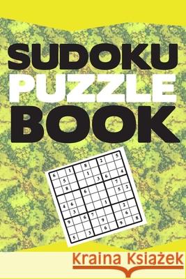 Sudoku Puzzle Book: Best sudoku puzzle gift idea, 400 easy, medium and hard level. 6x9 inches 100 pages. Book Fo 9781686175862 Independently Published - książka