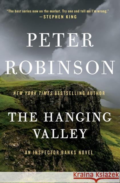 The Hanging Valley: An Inspector Banks Novel Peter Robinson 9780062416629 William Morrow & Company