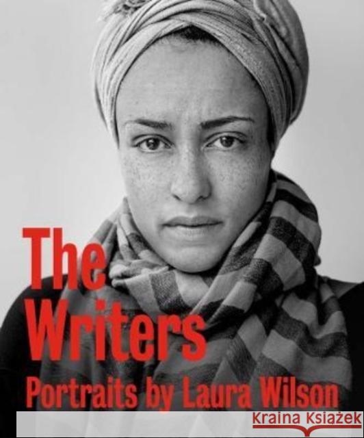 The Writers: Portraits Wilson, Laura 9780300257786