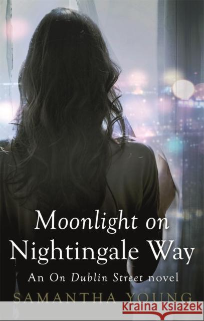 Moonlight on Nightingale Way Samantha Young 9780349408804