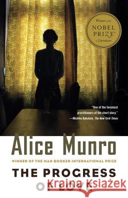 The Progress of Love Alice Munro 9780375724701 Vintage Books USA