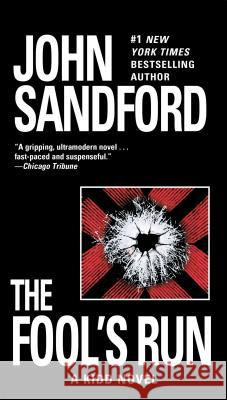 The Fool's Run Sandford, John 9780425155721 Berkley Publishing Group