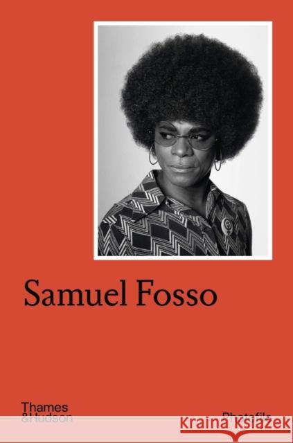 Samuel Fosso  9780500411209 Thames & Hudson Ltd