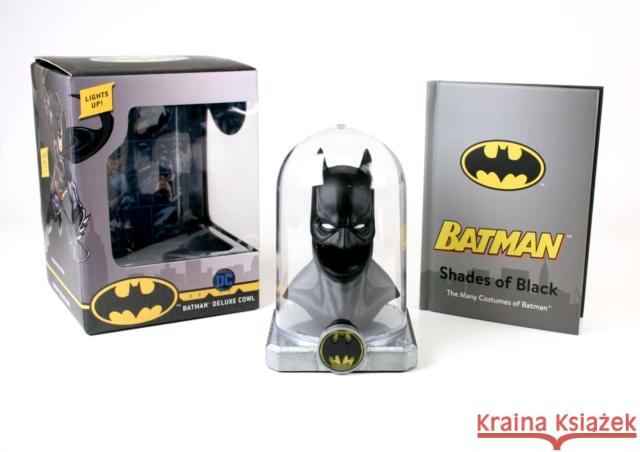 Batman: Deluxe Cowl: Lights up! Matthew K. Manning   9780762464395 Running Press,U.S.