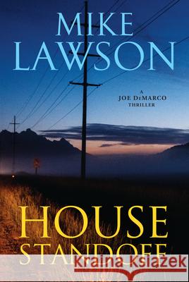 House Standoff: A Joe DeMarco Thriller  9780802158567 Atlantic Monthly Press