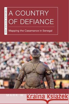 A Country of Defiance Mark W. Deets 9780821426012 Ohio University Press