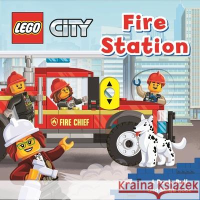 Lego(r) City. Fire Station: A Push, Pull and Slide Book MacMillan Children's Books AMEET Studio 9781035064137 MacMillan Children's Books