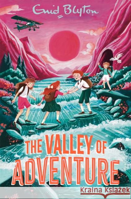 The Valley of Adventure Enid Blyton 9781035075546