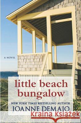 Little Beach Bungalow Joanne Demaio 9781090956859