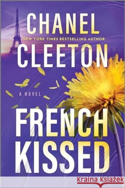 French Kissed Chanel Cleeton 9781335147288 Harlequin (UK)