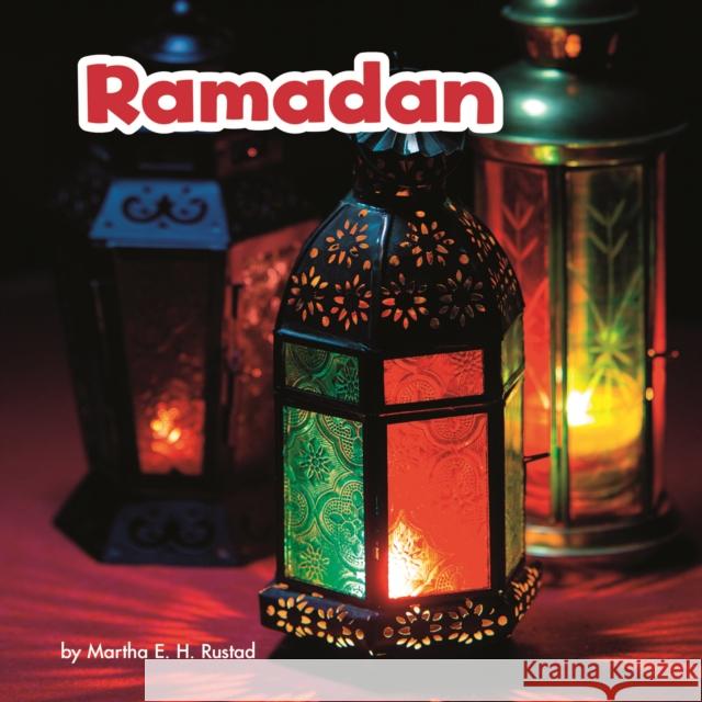 Ramadan Lisa J. Amstutz 9781474738026 Little Pebble: Festivals in Different Culture
