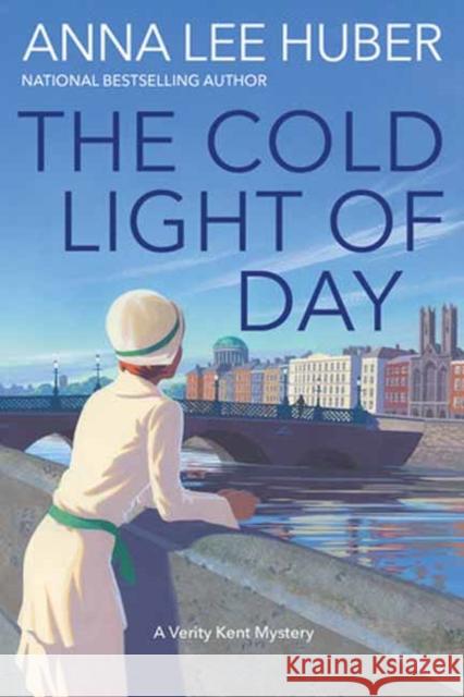 The Cold Light of Day Anna Lee Huber 9781496740076