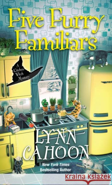 Five Furry Familiars Lynn Cahoon 9781496740793 Kensington Publishing