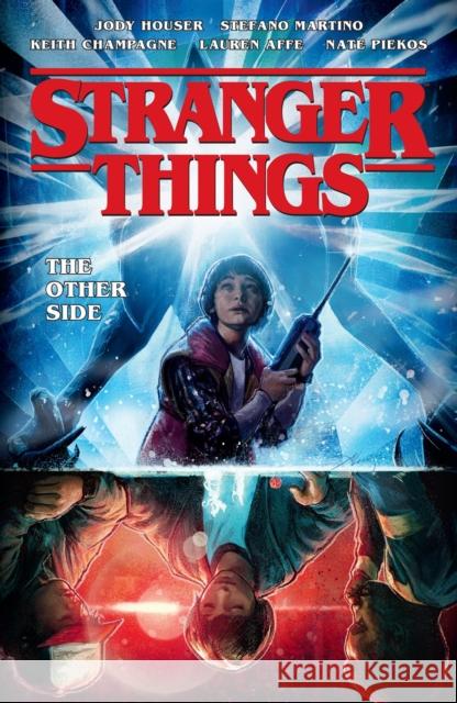 Stranger Things: The Other Side (Graphic Novel) Houser, Jody 9781506709765