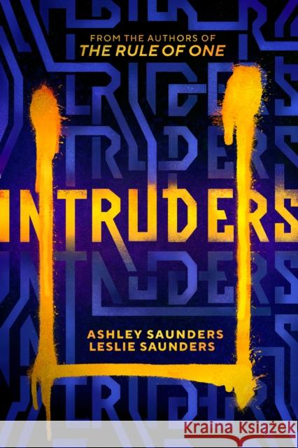 Intruders Leslie Saunders 9781542032988