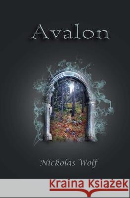 Avalon Nickolas L. Wolf 9781546916895