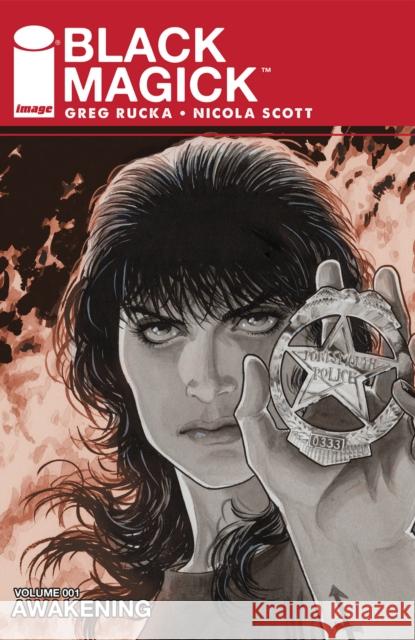 Black Magick Volume 1: Awakening I Greg Rucka 9781632156754