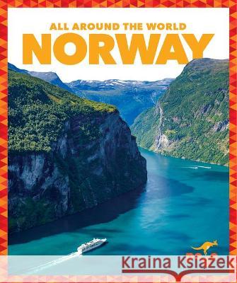 Norway Kristine Mlis Spanier 9781636900216 Pogo Books