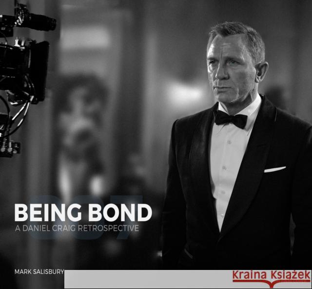 Being Bond Mark Salisbury 9781789094404 Titan Books Ltd