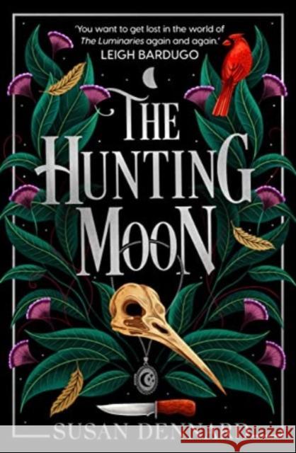 The Hunting Moon Dennard Susan 9781837840137 Daphne Press