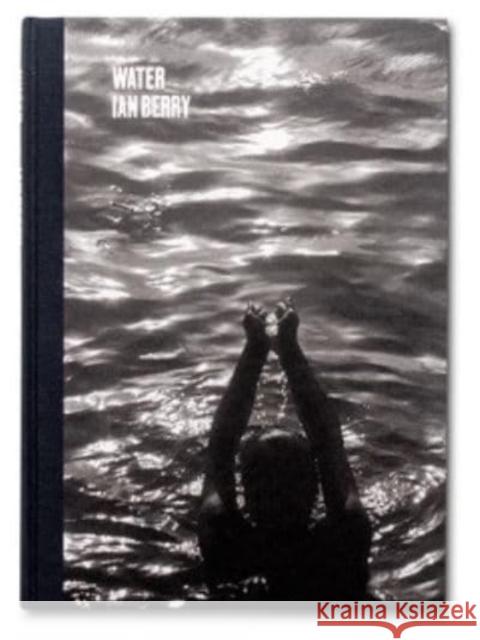 Water Ian Berry 9781910401927 GOST Books