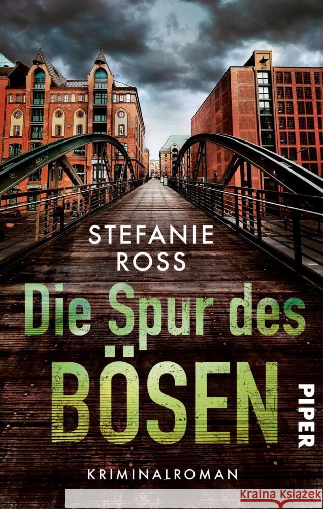 Die Spur des Bösen Ross, Stefanie 9783492320030 Piper