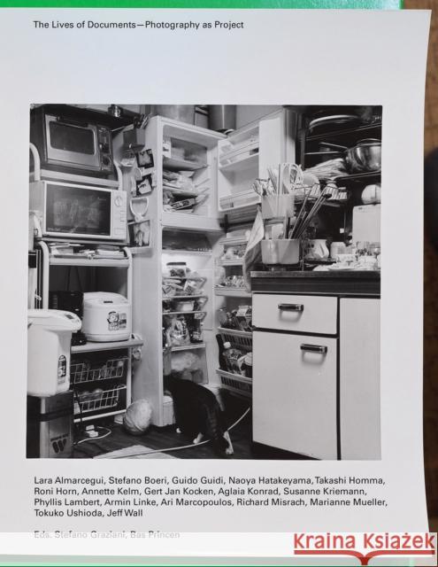 The Lives of Documents: - Photography as Project  9783753305790 Verlag der Buchhandlung Walther Konig
