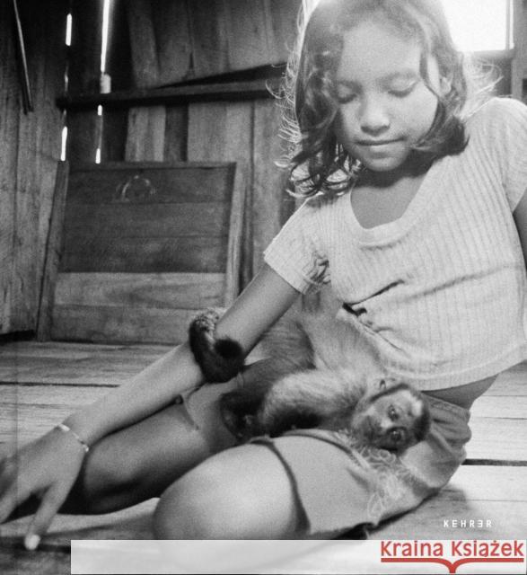 The Enchanted Ones Pommez, Stephanie 9783969001745 Kehrer Verlag