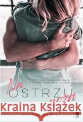 Na ostrzu noża Paulina Kurpiel 9788381788106