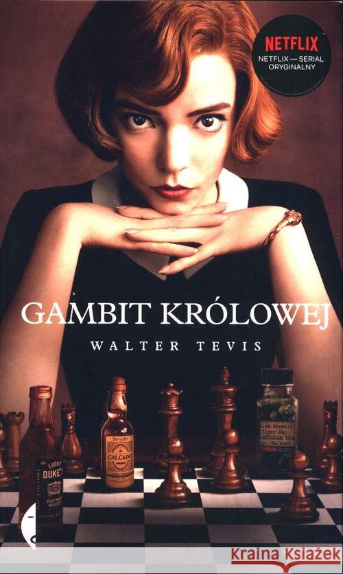 Gambit królowej (wydanie serialowe) Tevis Walter 9788381911252 Czarne