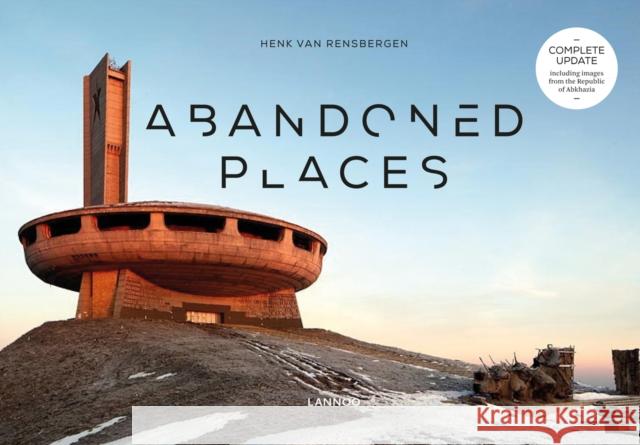 Abandoned Places: Abkhazia edition Henk Van Rensbergen 9789401461511 Lannoo Publishers