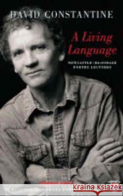 A Living Language Constantine, David 9781852246884 Bloodaxe Books - książka