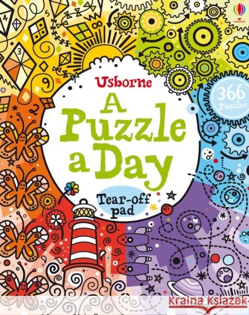 A Puzzle a Day Phillip Clarke 9781409564522 Usborne Publishing Ltd - książka