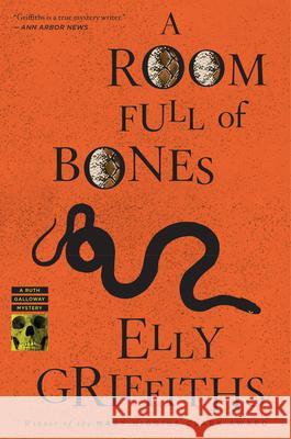 A Room Full of Bones Elly Griffiths 9780544001121 Mariner Books - książka