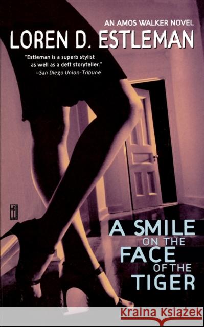 A Smile on the Face of the Tiger Loren D. Estleman 9780446678179 Mysterious Press - książka