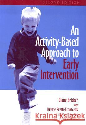 Activity-Based Approach Bricker 9781557663511 Brookes Publishing Co - książka