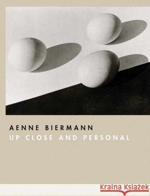 Aenne Biermann: Up Close and Personal Samira, Raz 9783858818829 Scheidegger und Spiess AG, Verlag - książka