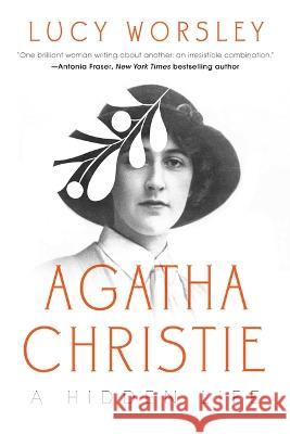 Agatha Christie: An Elusive Woman Lucy Worsley 9781639365739 Pegasus Crime - książka