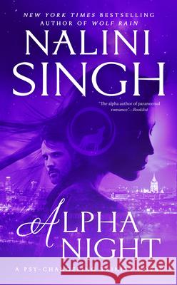 Alpha Night Nalini Singh 9781984803641 Berkley Books - książka