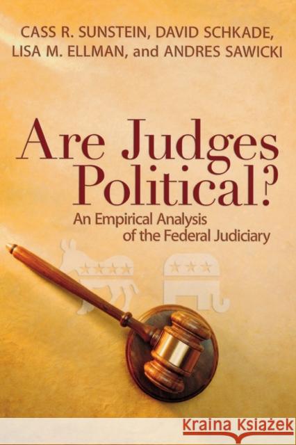 Are Judges Political?: An Empirical Analysis of the Federal Judiciary  9780815733171 Brookings Institution Press - książka