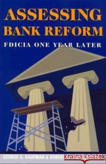 Assessing Bank Reform: Fdicia One Year Later Kaufman, George G. 9780815748731 Brookings Institution Press - książka