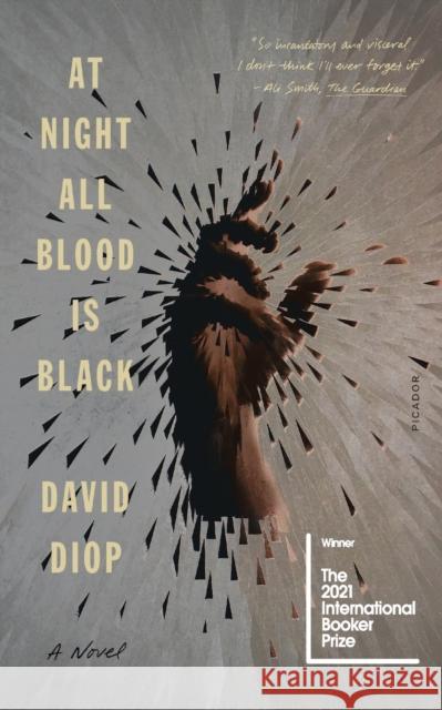 At Night All Blood Is Black David Diop Anna Moschovakis 9781250800206 Picador USA - książka