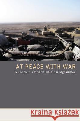 At Peace with War Harold Ristau 9781620323700 Wipf & Stock Publishers - książka